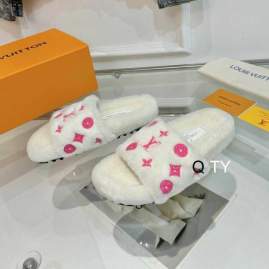 Picture of Louis Vuitton Shoes _SKULVsz35-40NW0111112745